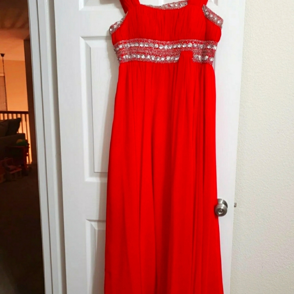 Red prom, homecoming, bridesmaid dress, like new, worn once, price negotiable